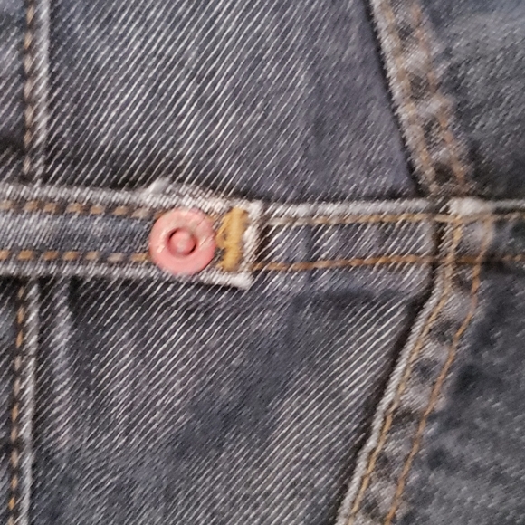 Denizen jeans. By LEVI. 33X32 - Picture 5 of 6